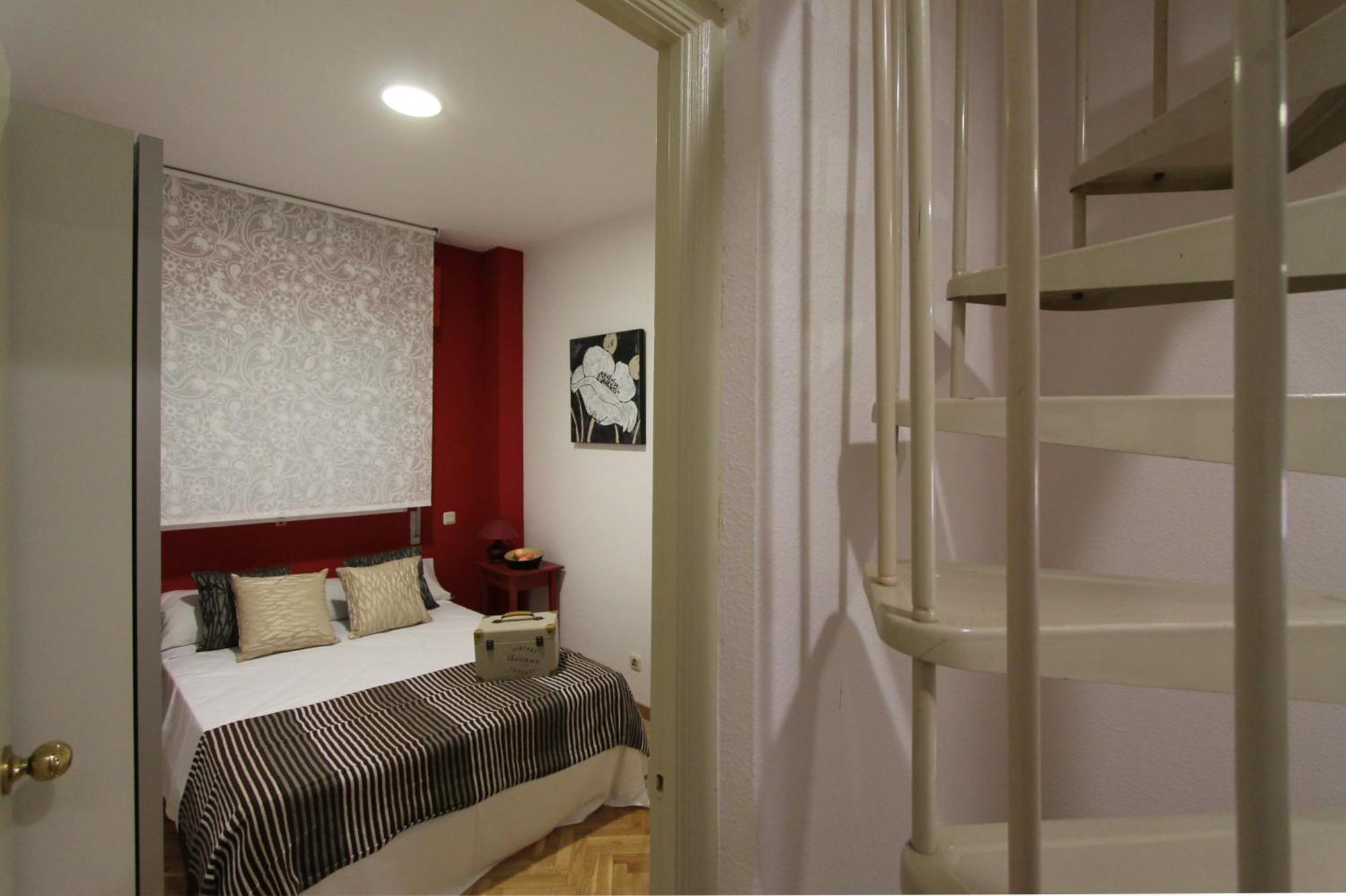 Apartamentos Goyescas Deco Madrid Room photo